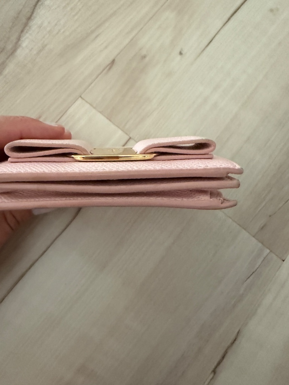 Ferragamo Wallet - Picture 5 of 9